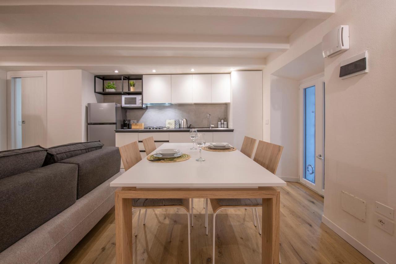 Borsarihouse Wifi & Smarttv Apartment Verona Bagian luar foto