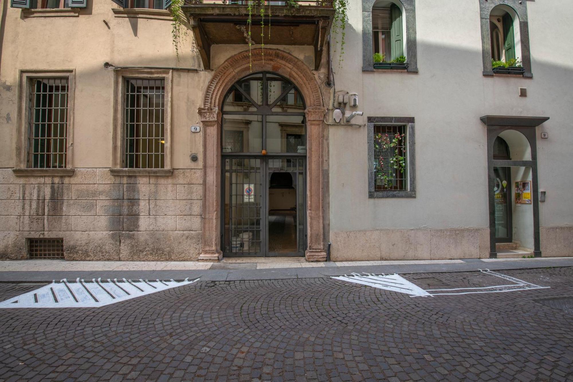 Borsarihouse Wifi & Smarttv Apartment Verona Bagian luar foto